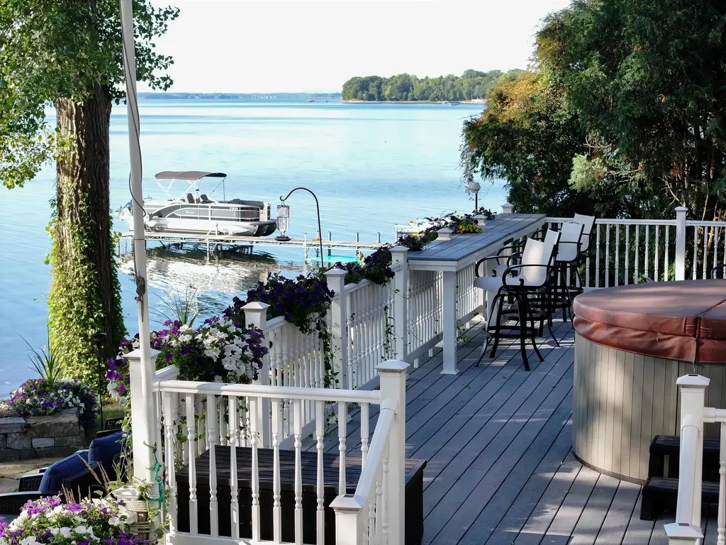 480 Lakeview Drive North Hero VT 05474