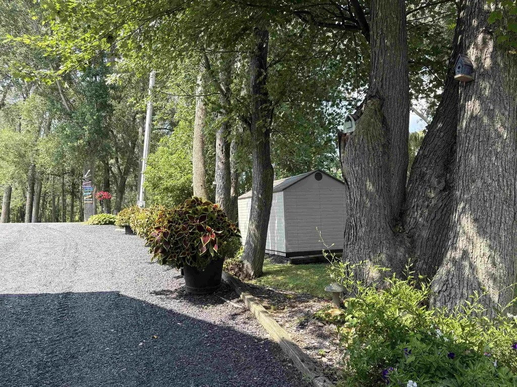 480 Lakeview Drive North Hero VT 05474