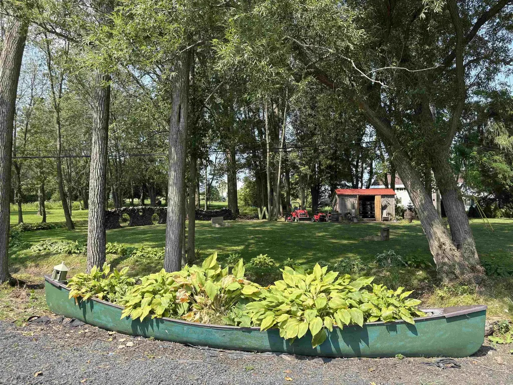 480 Lakeview Drive North Hero VT 05474