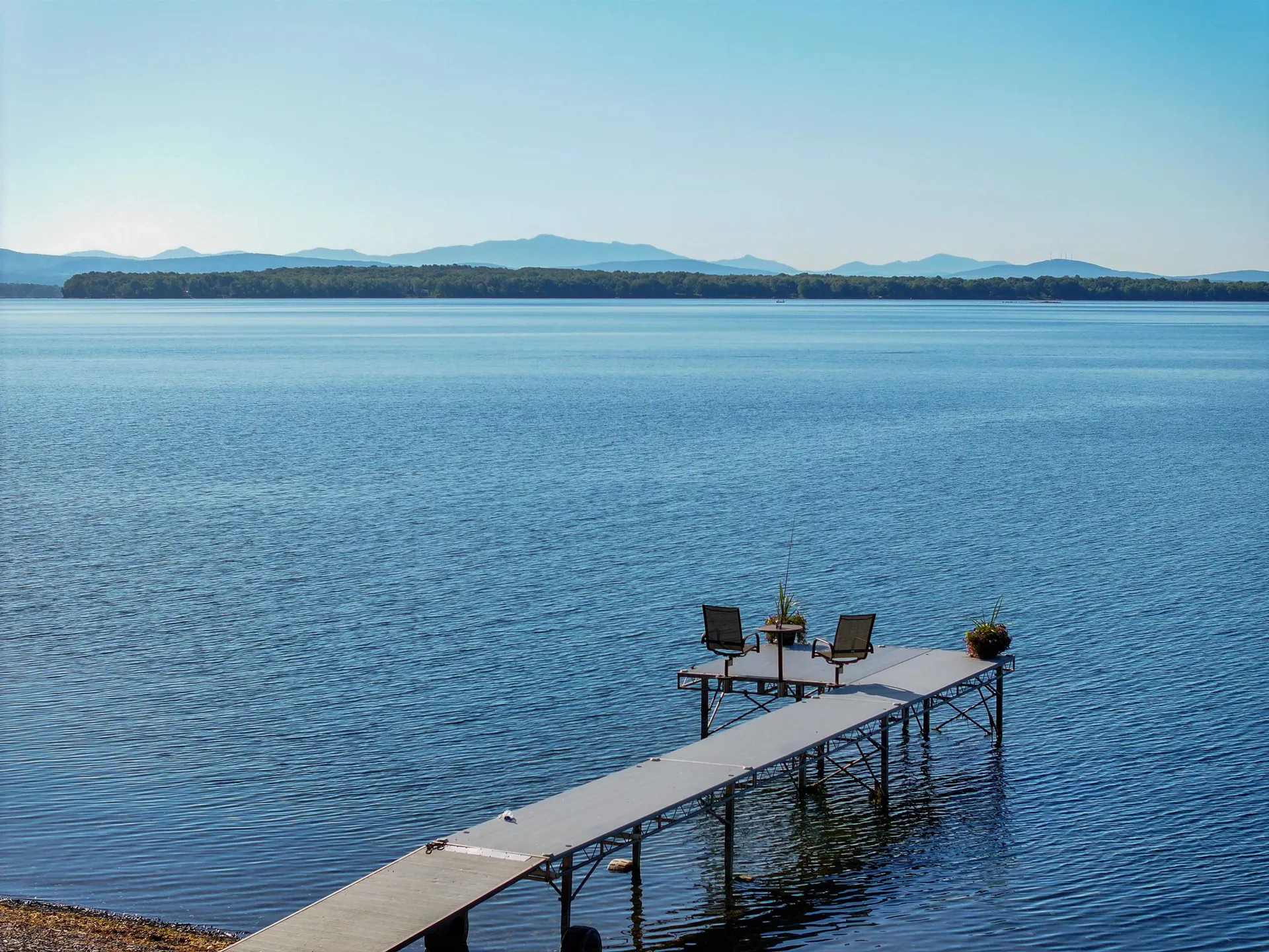 480 Lakeview Drive North Hero VT 05474