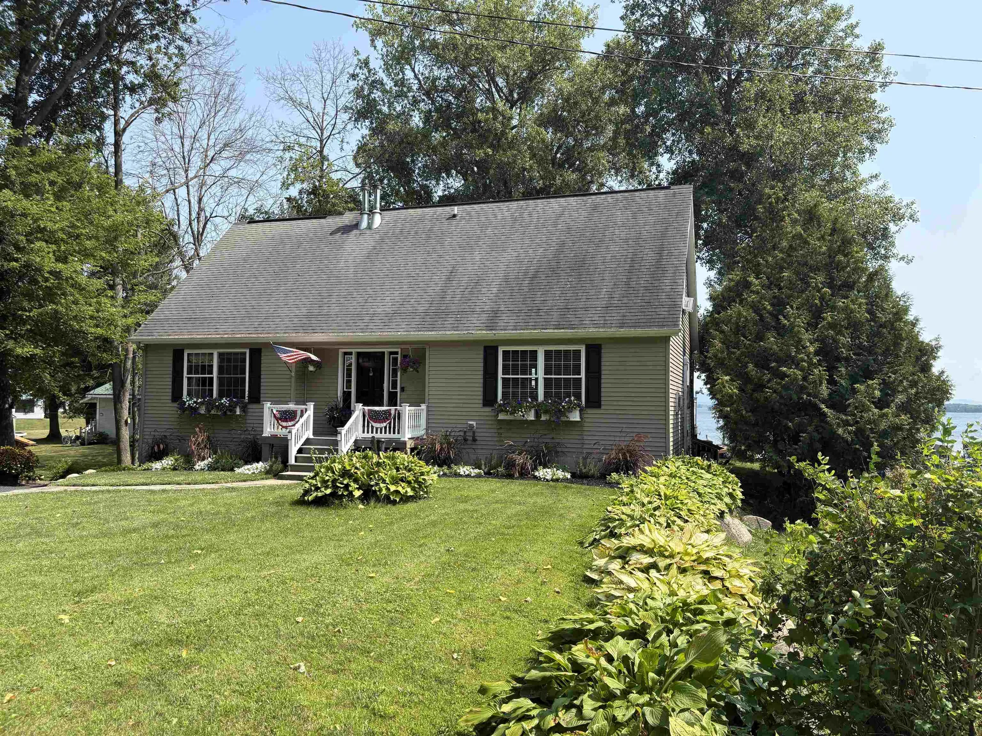 480 Lakeview Drive North Hero VT 05474