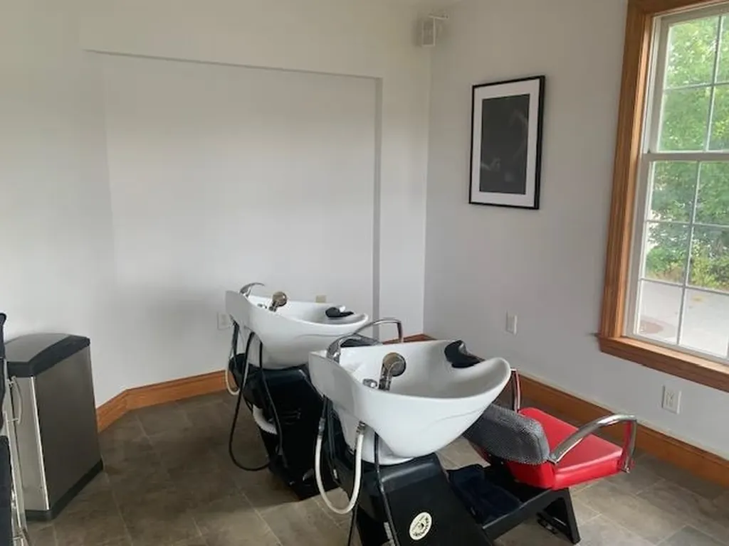 187 Main Dunstable Road Nashua NH 03060