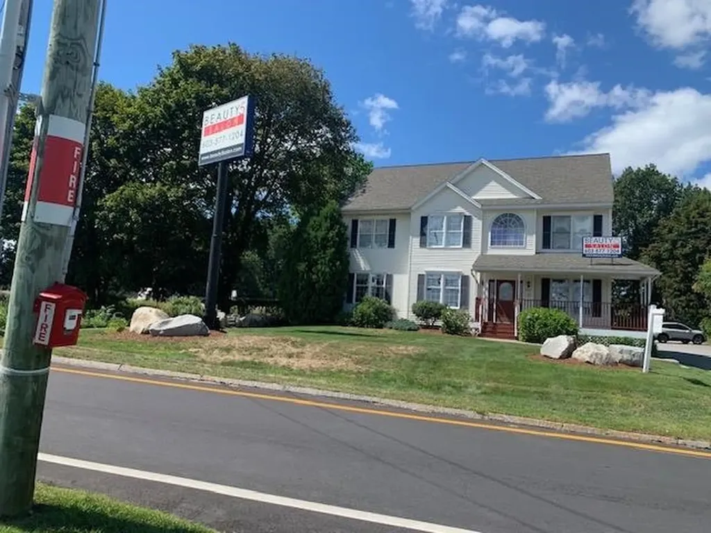 187 Main Dunstable Road Nashua NH 03060