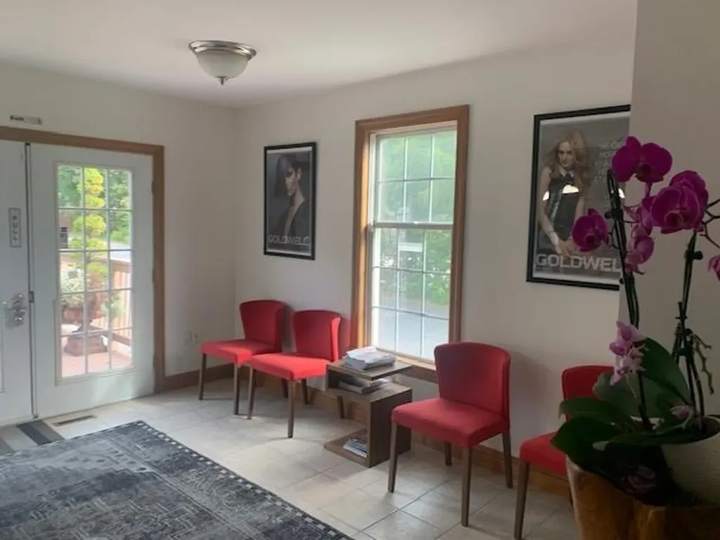 187 Main Dunstable Road Nashua NH 03060