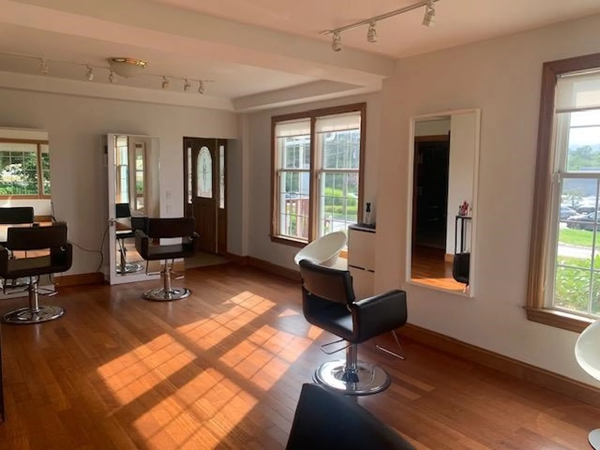 187 Main Dunstable Road Nashua NH 03060