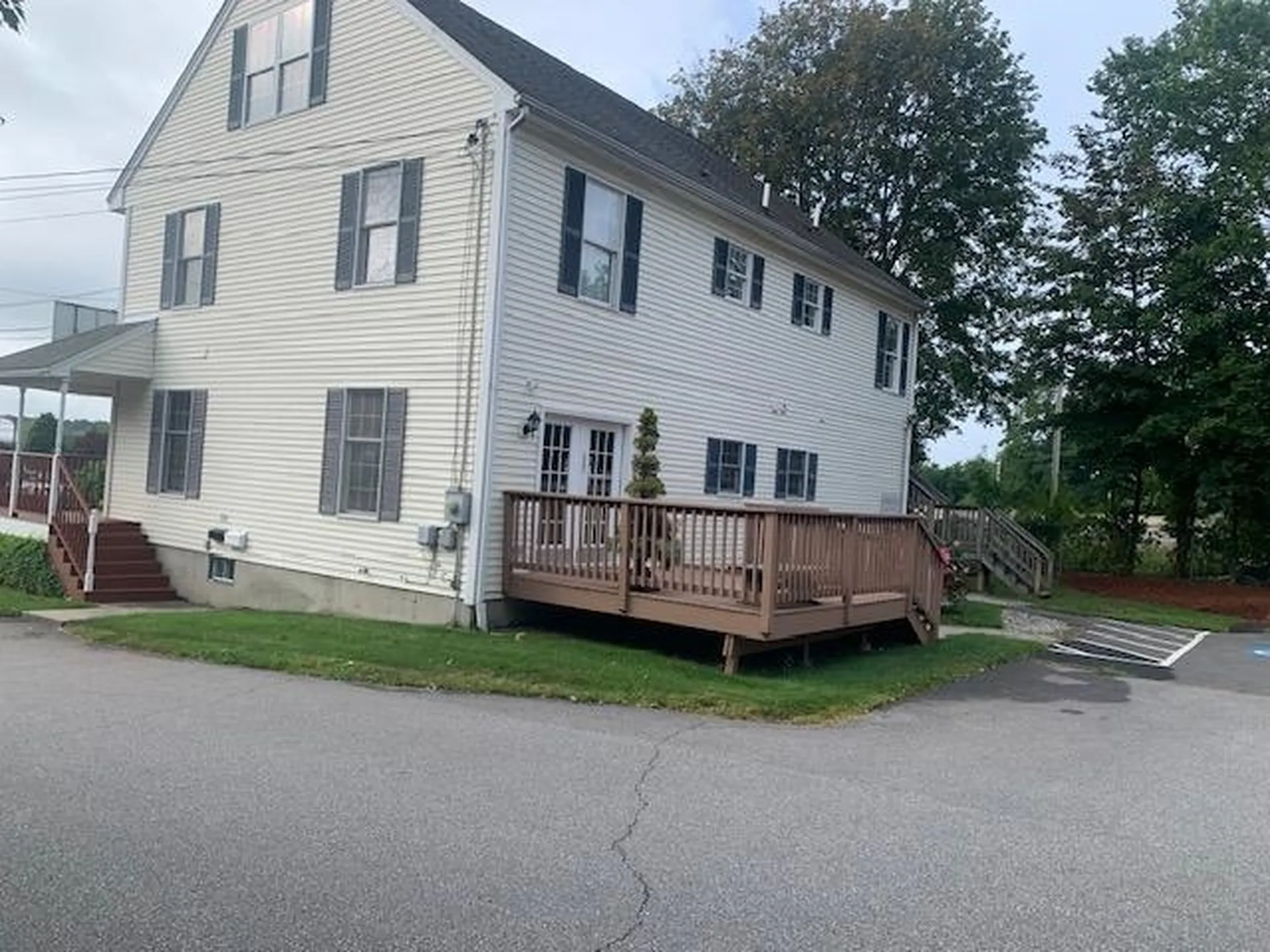 187 Main Dunstable Road Nashua NH 03060