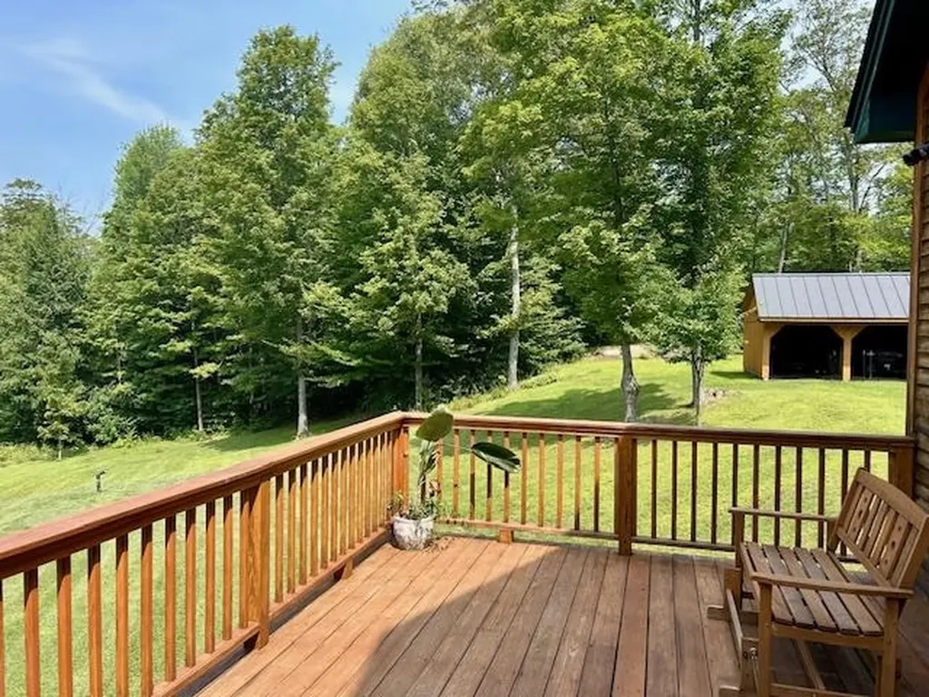 123 County Turnpike Road Tunbridge VT 05077