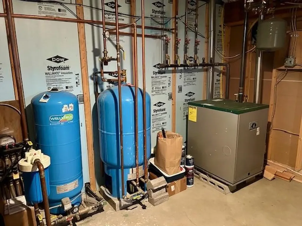 123 County Turnpike Road Tunbridge VT 05077