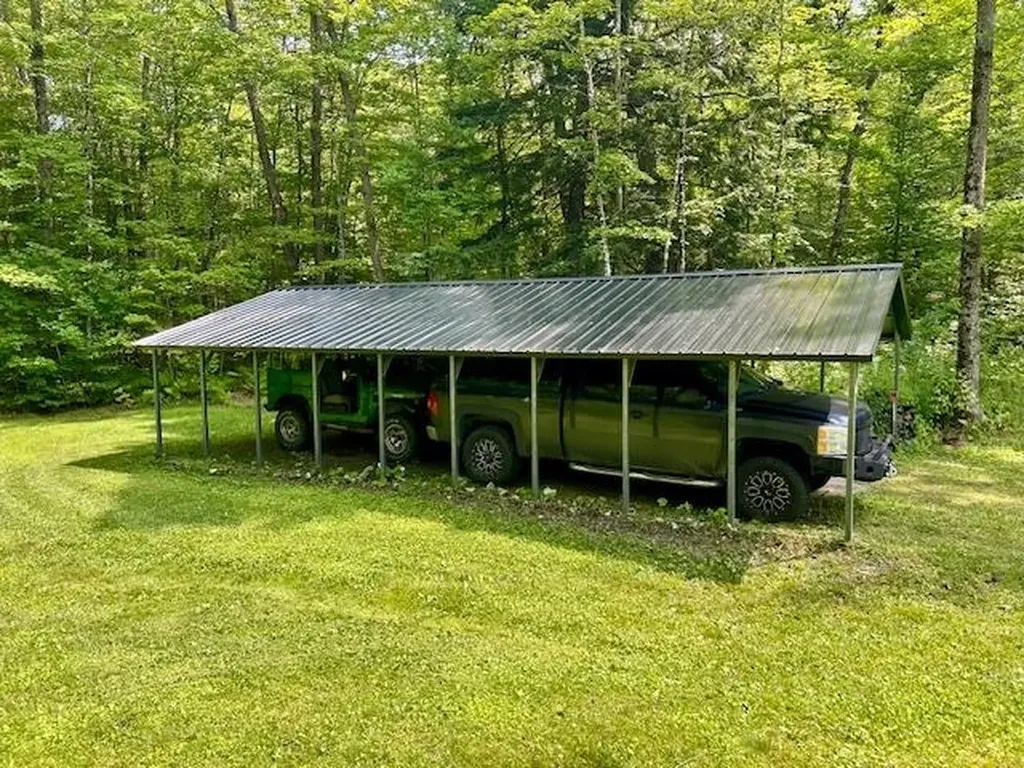 123 County Turnpike Road Tunbridge VT 05077