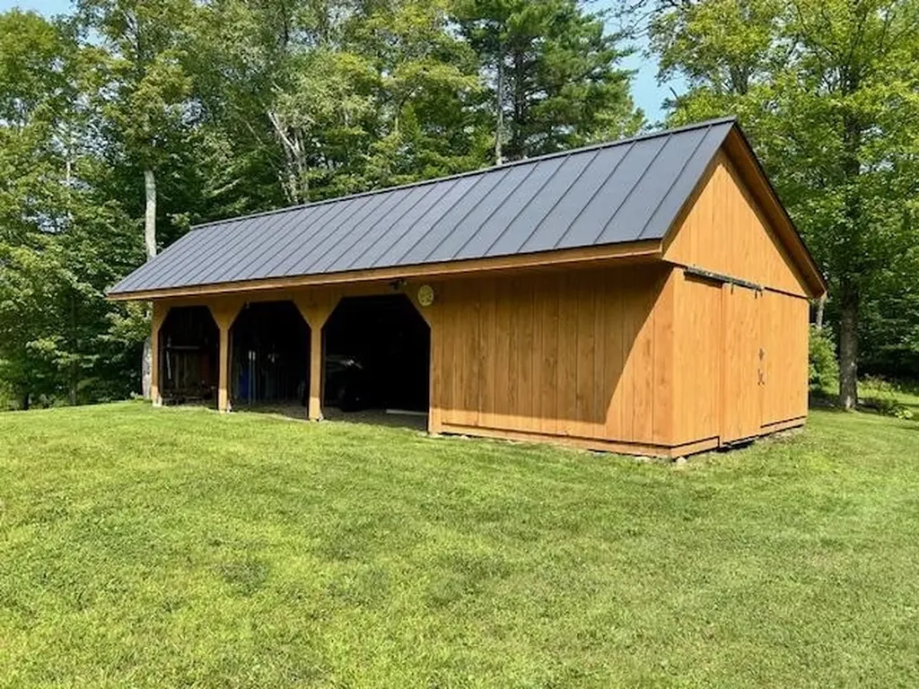 123 County Turnpike Road Tunbridge VT 05077