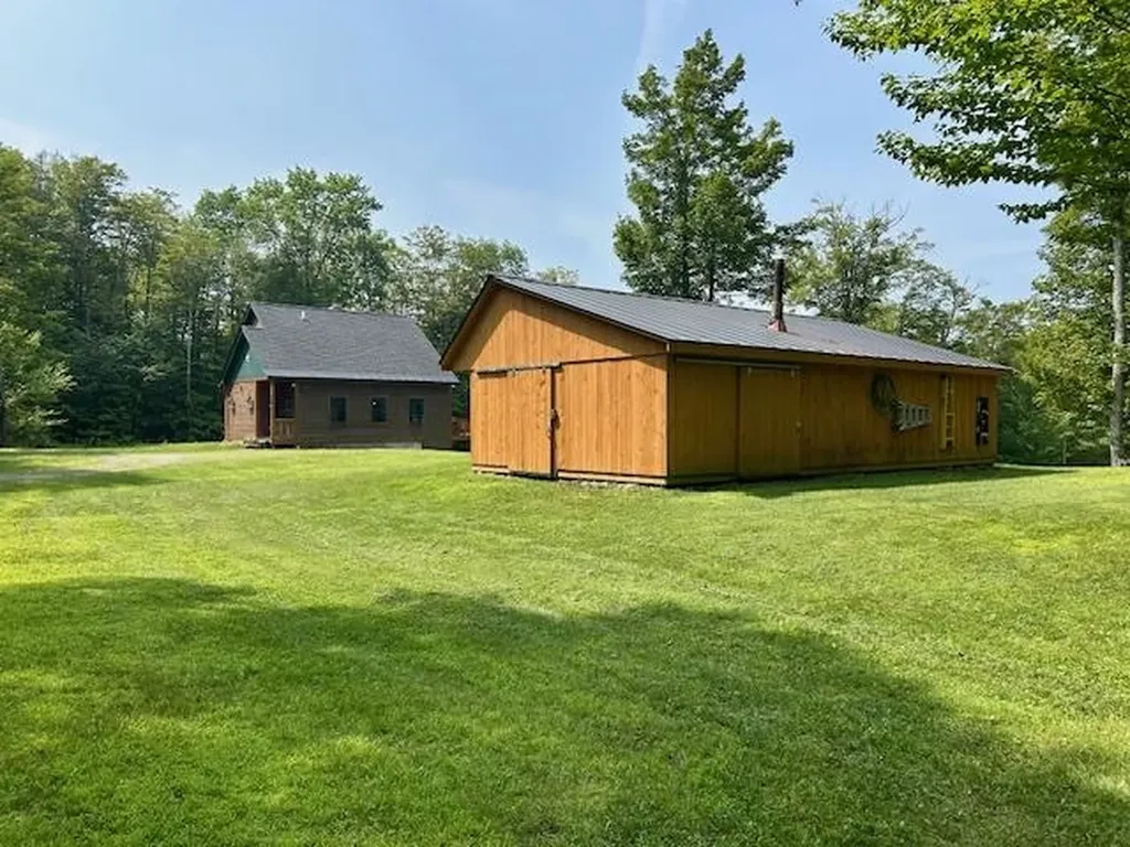 123 County Turnpike Road Tunbridge VT 05077