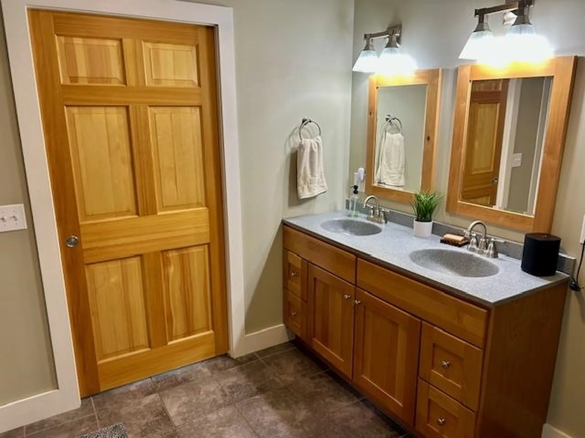 123 County Turnpike Road Tunbridge VT 05077