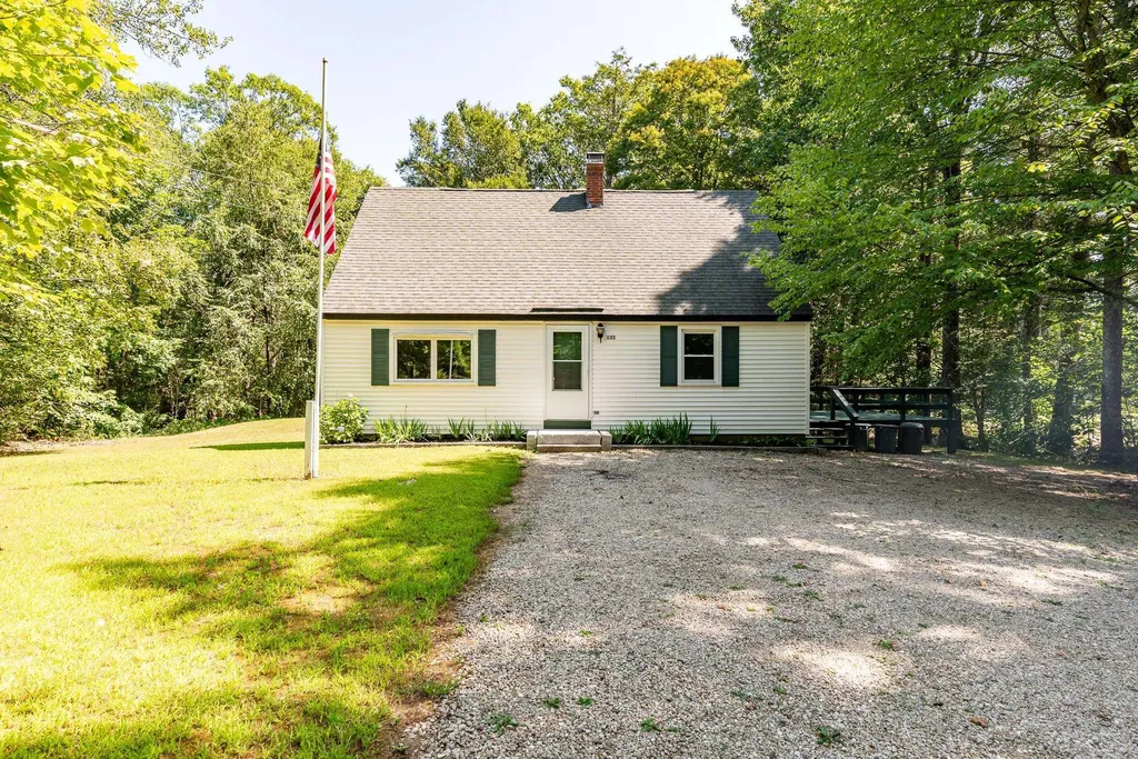 133 Canaan Road Strafford NH 03884