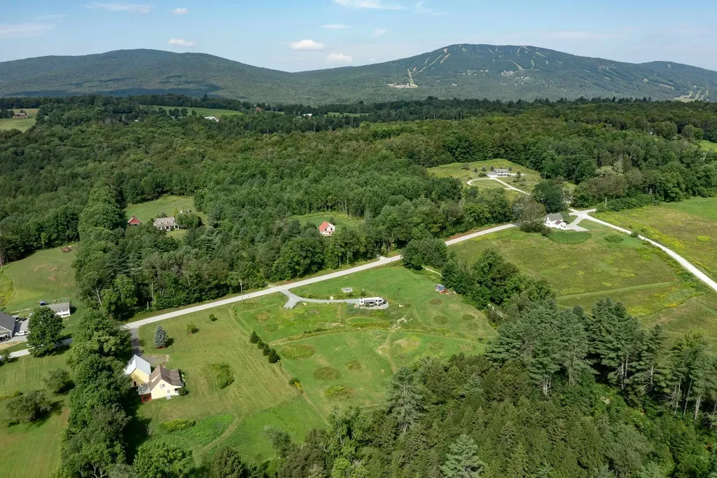 713 South Hill Road Ludlow VT 05149