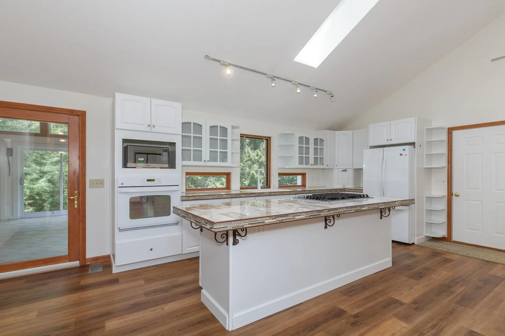 19 Hoit Road Epsom NH 03234