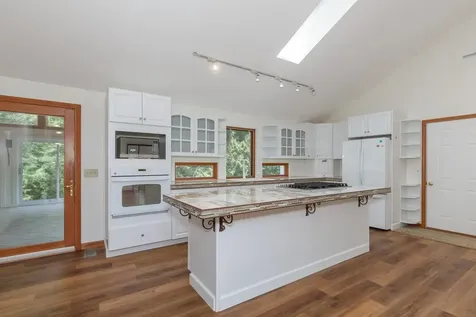 19 Hoit Road Epsom NH 03234