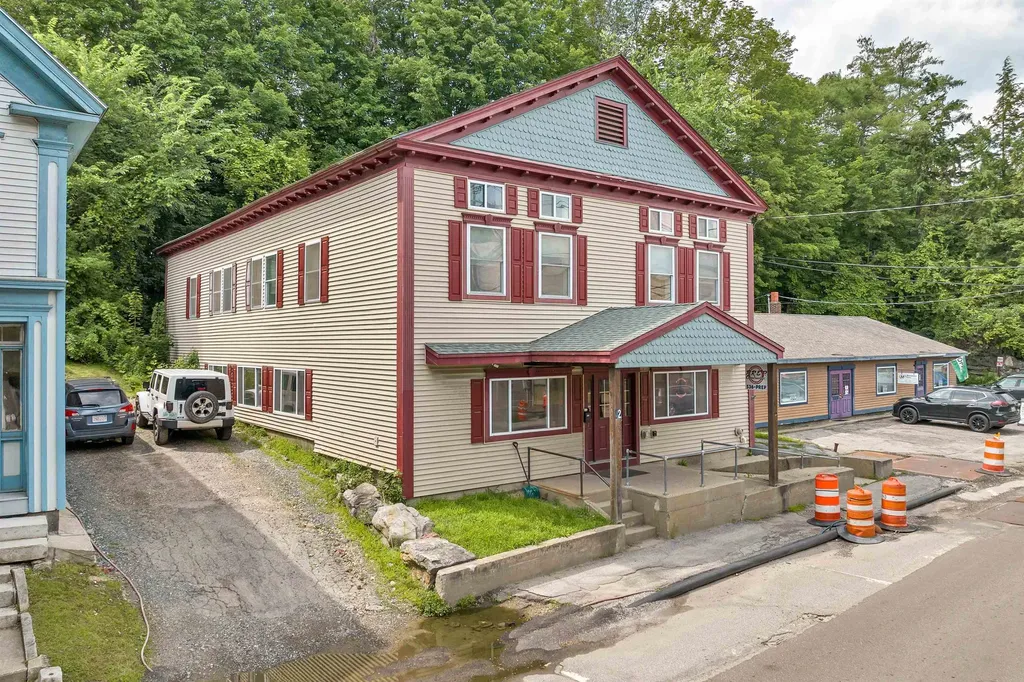 28, 29 & 42 Railroad & Main Square Plymouth NH 03264