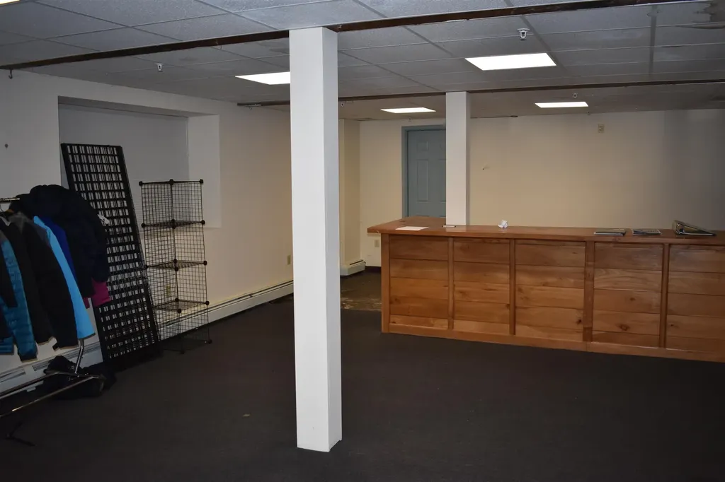 28, 29 & 42 Railroad & Main Square Plymouth NH 03264