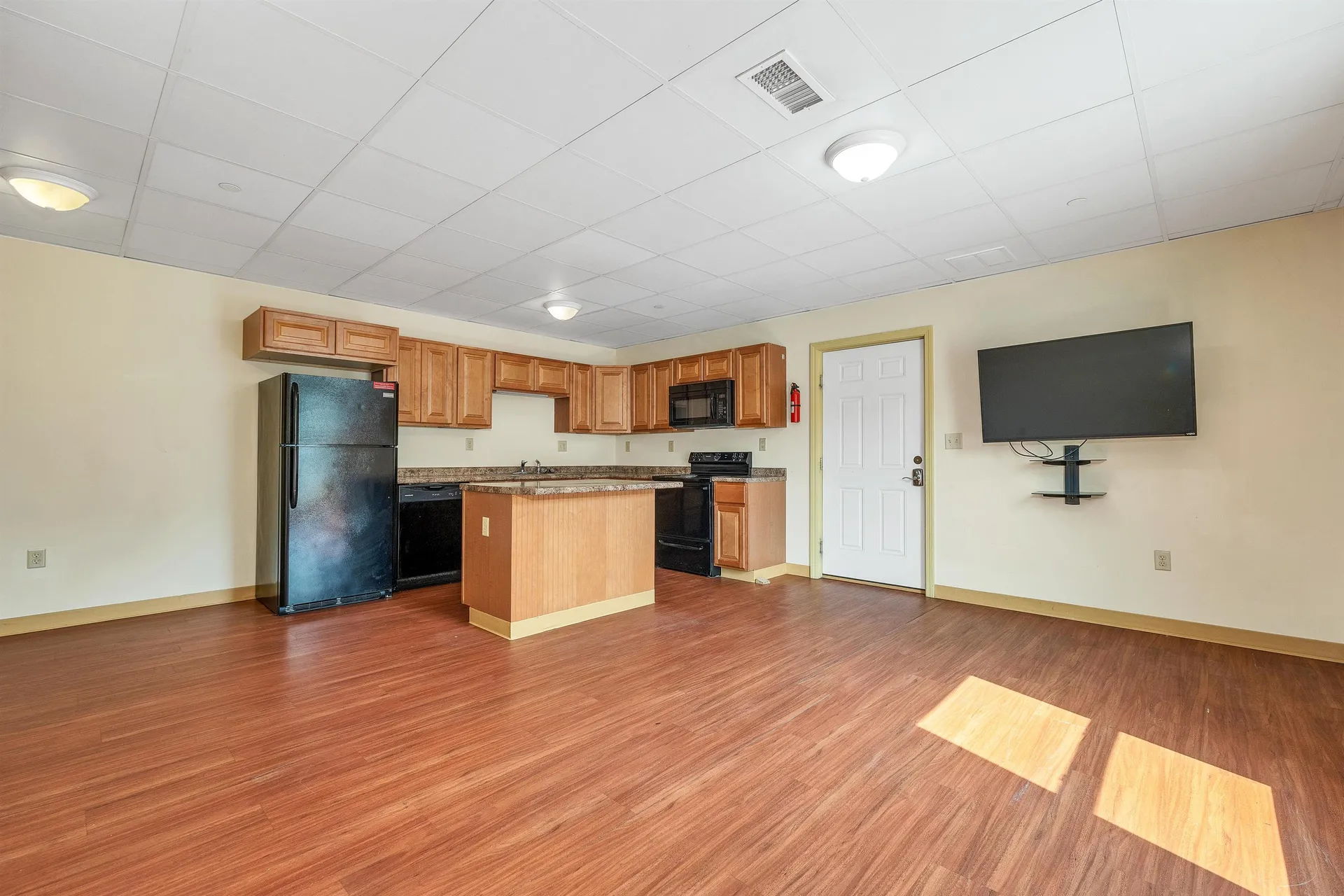 28, 29 & 42 Railroad & Main Square Plymouth NH 03264