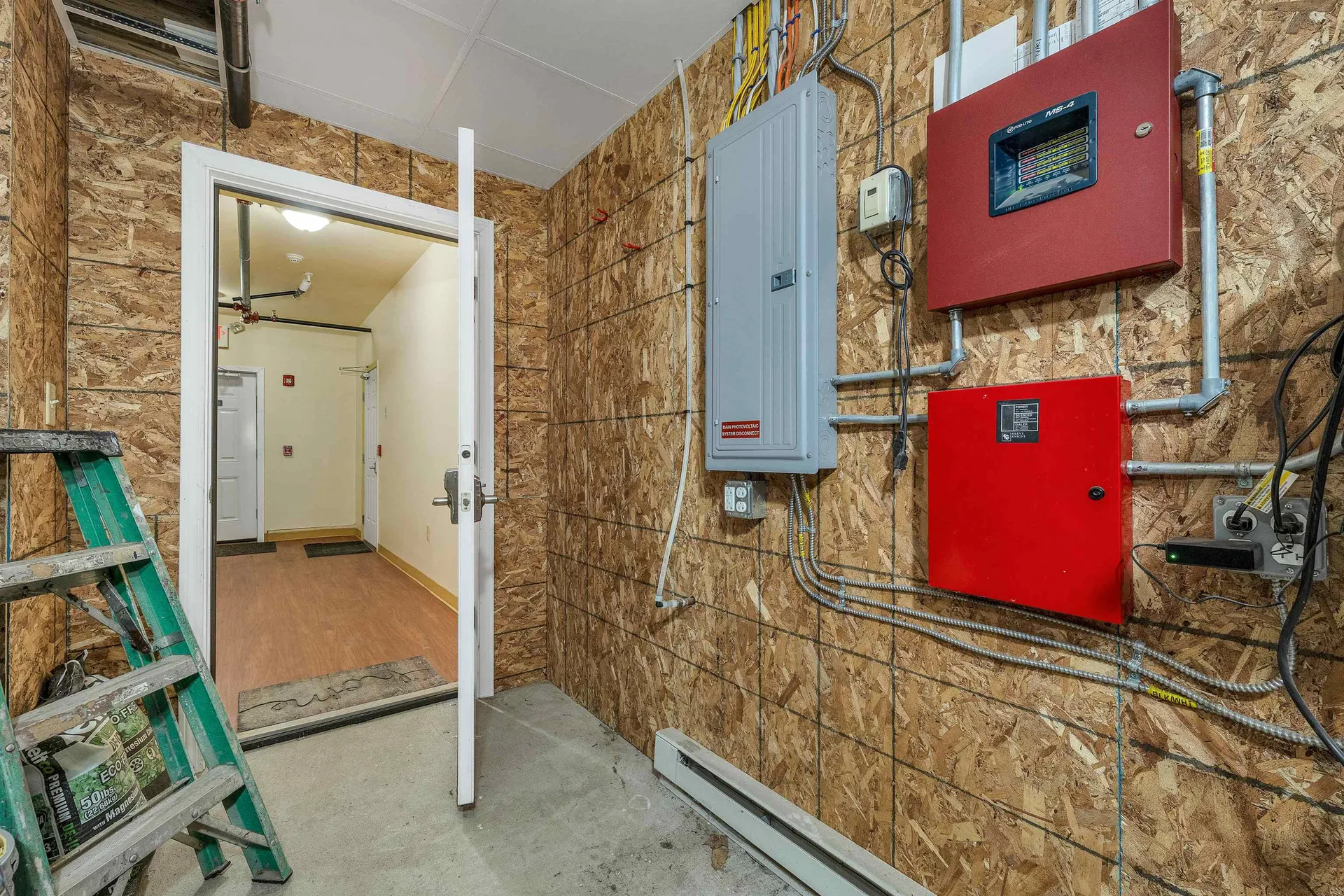 28, 29 & 42 Railroad & Main Square Plymouth NH 03264