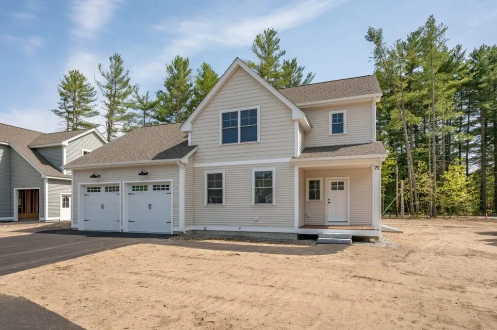 7 Wilderness Drive Nashua NH 03062