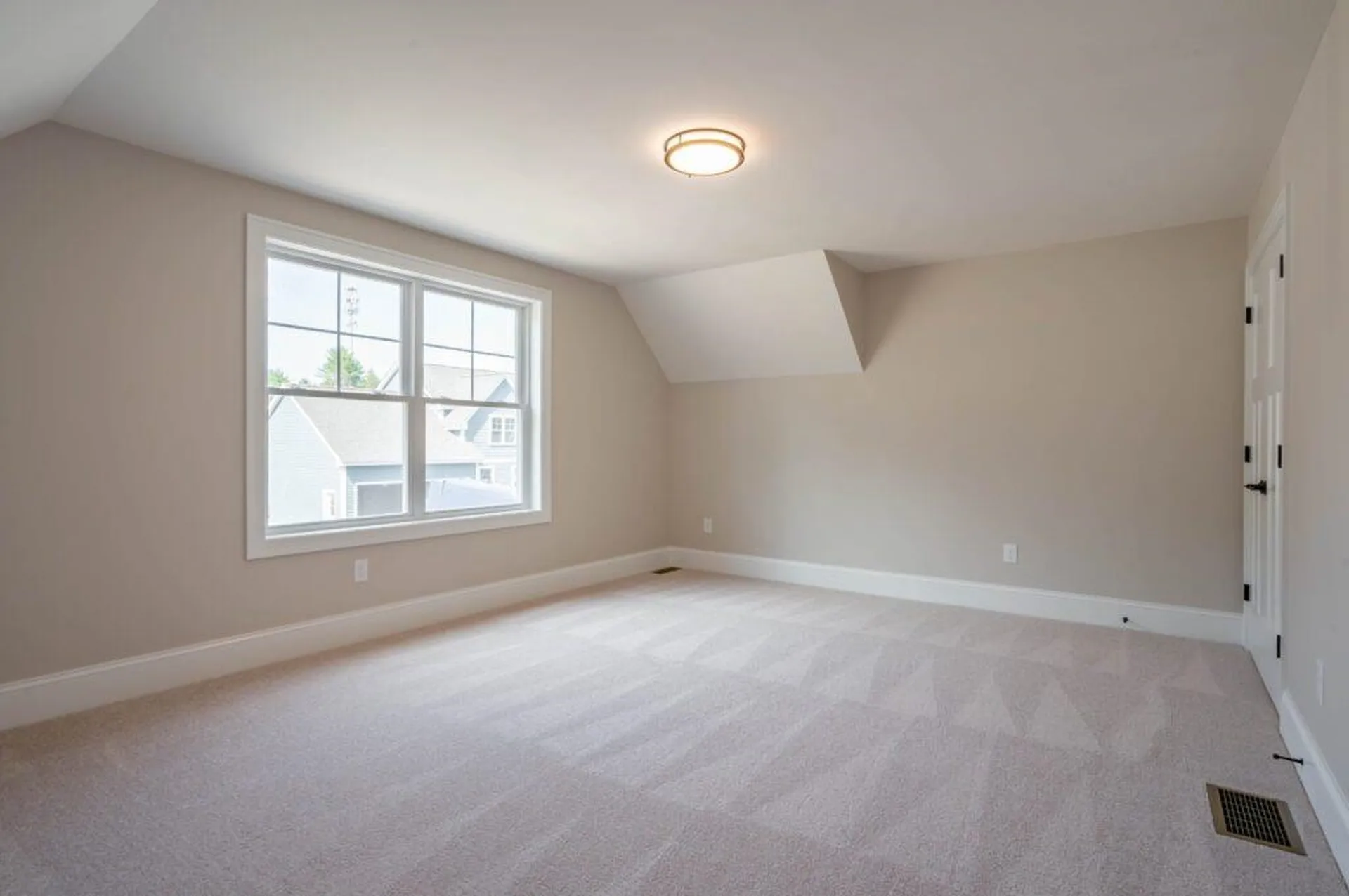 7 Wilderness Drive Nashua NH 03062