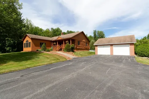 17 Faywood Road Grand Isle VT 05458