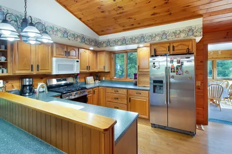 17 Faywood Road Grand Isle VT 05458