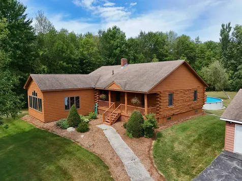 17 Faywood Road Grand Isle VT 05458