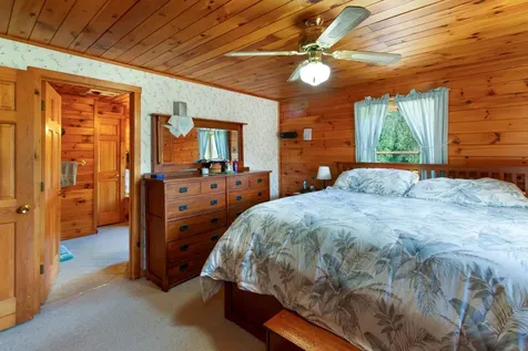 17 Faywood Road Grand Isle VT 05458