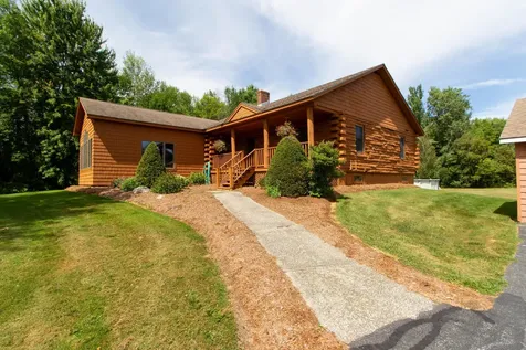 17 Faywood Road Grand Isle VT 05458
