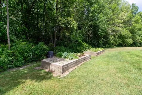 17 Faywood Road Grand Isle VT 05458