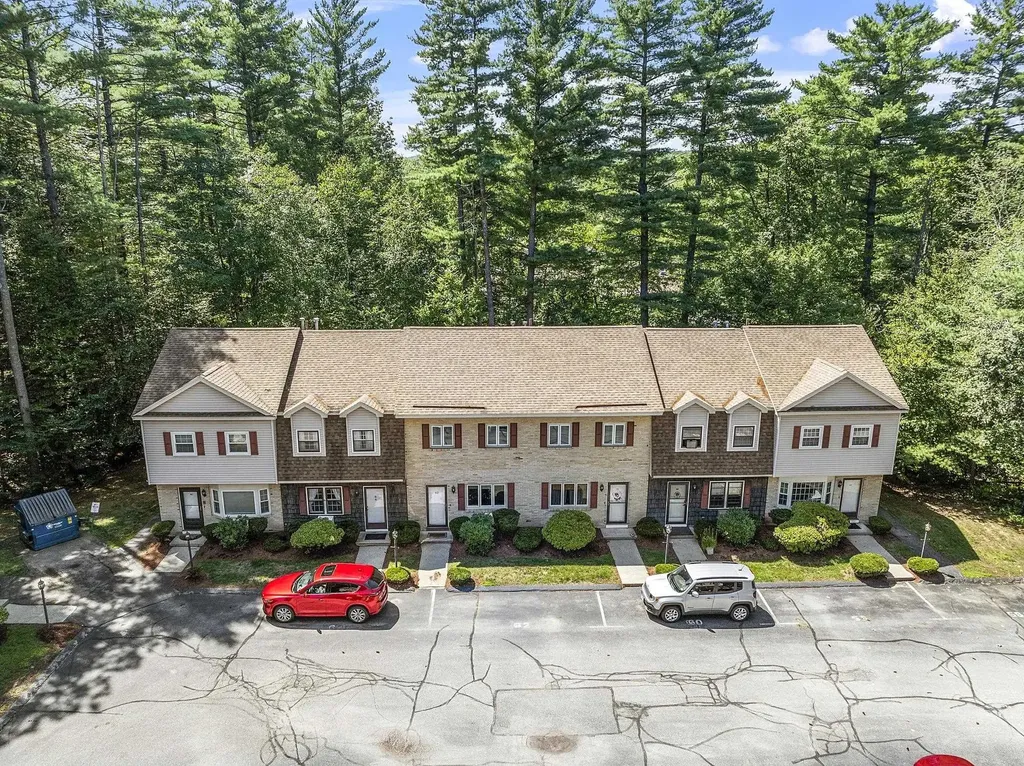 62 Golfview Drive Manchester NH 03102