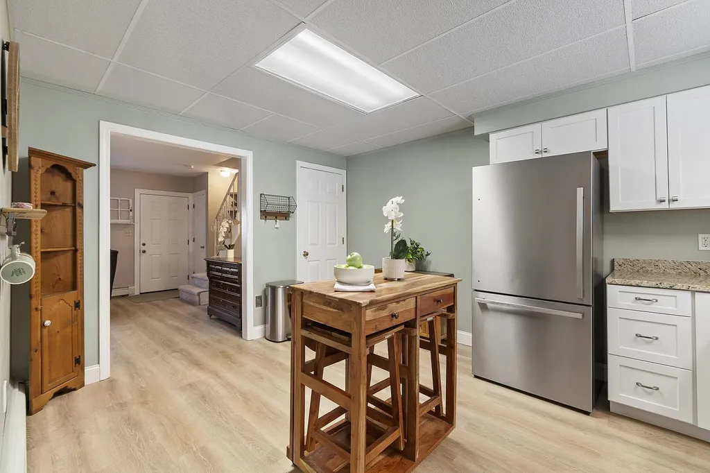 62 Golfview Drive Manchester NH 03102