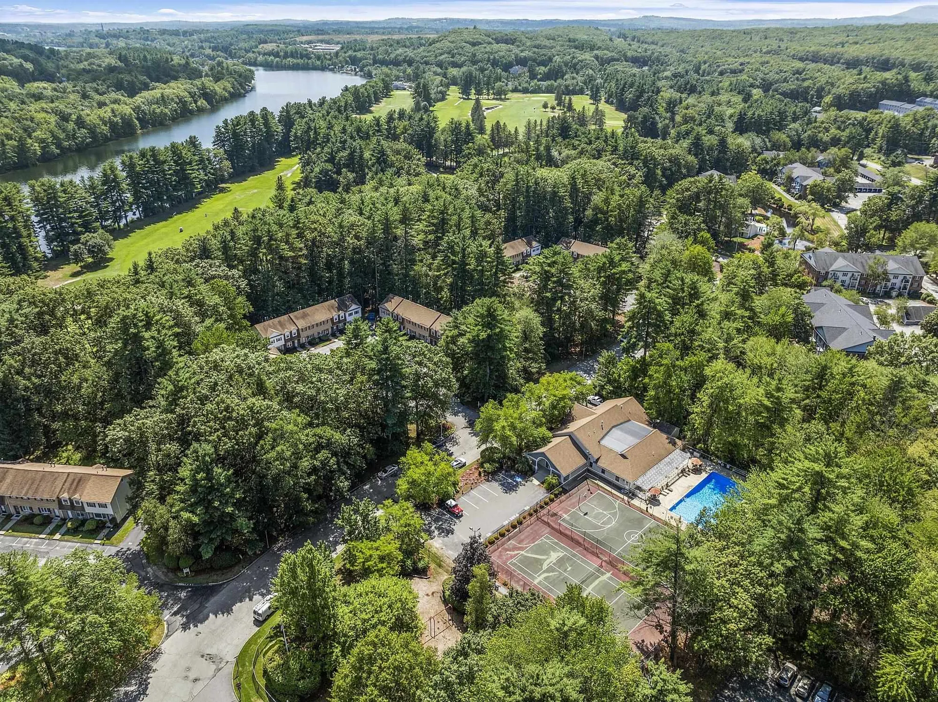 62 Golfview Drive Manchester NH 03102