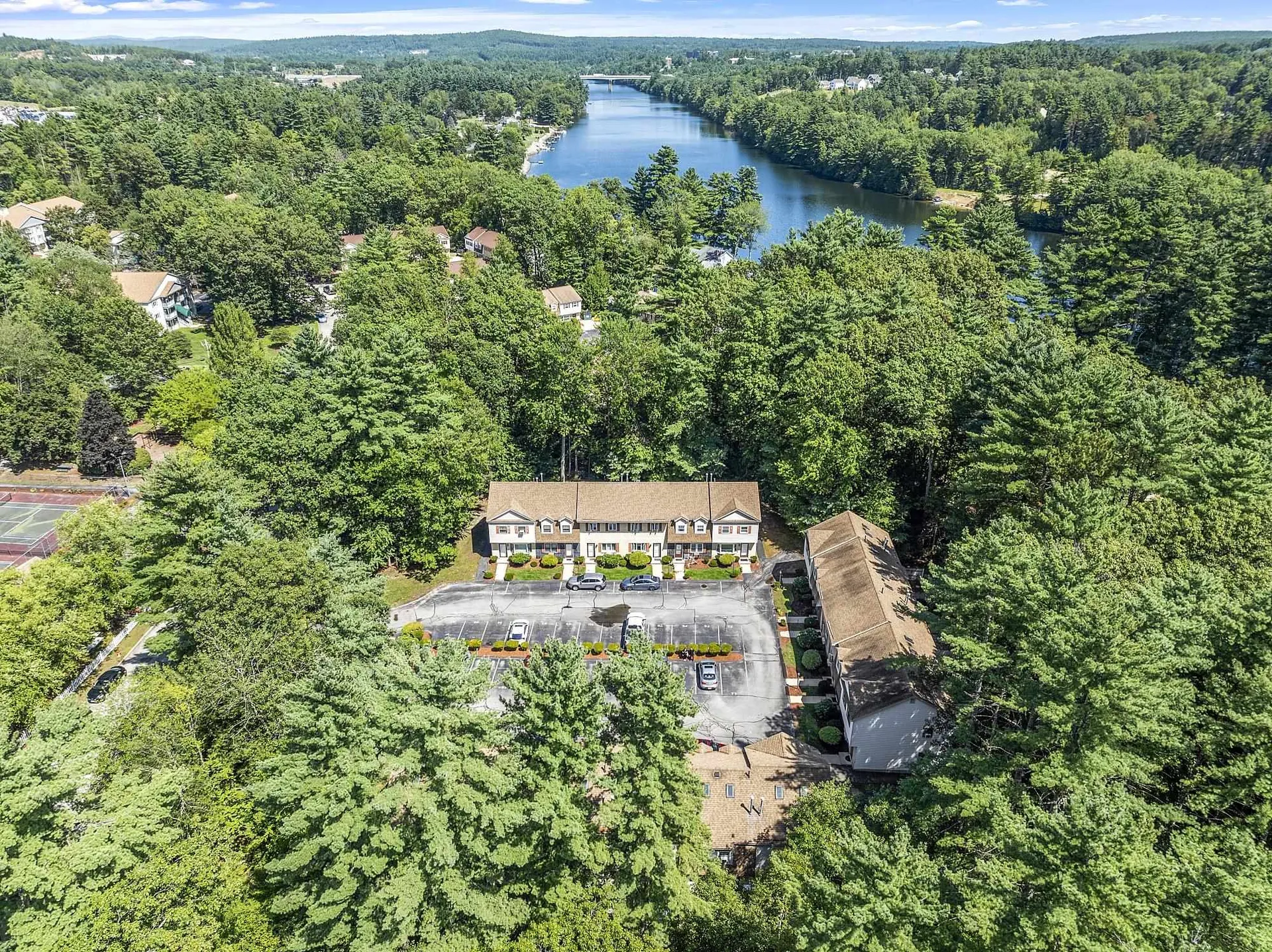 62 Golfview Drive Manchester NH 03102