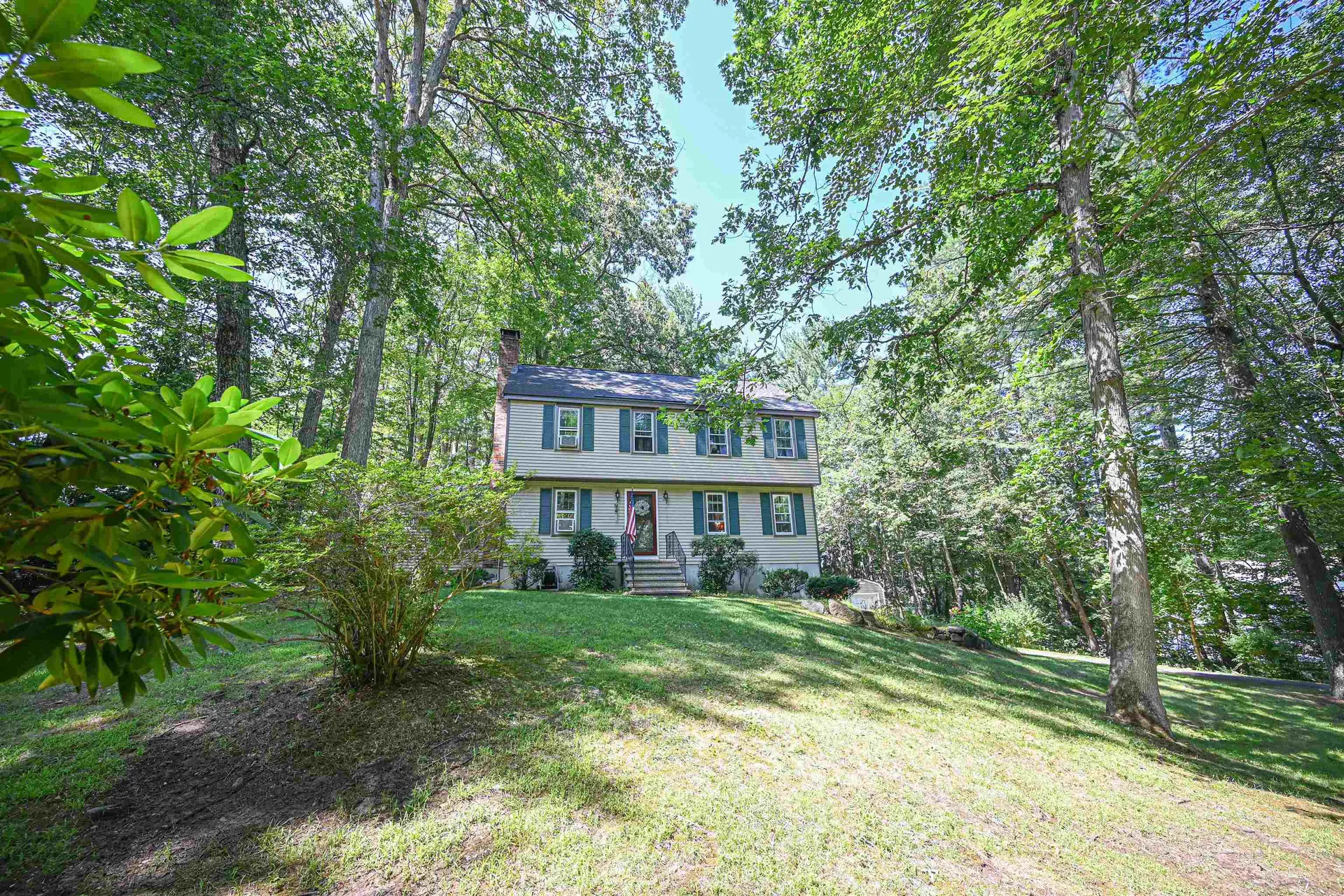 8 Kestree Drive Londonderry NH 03053