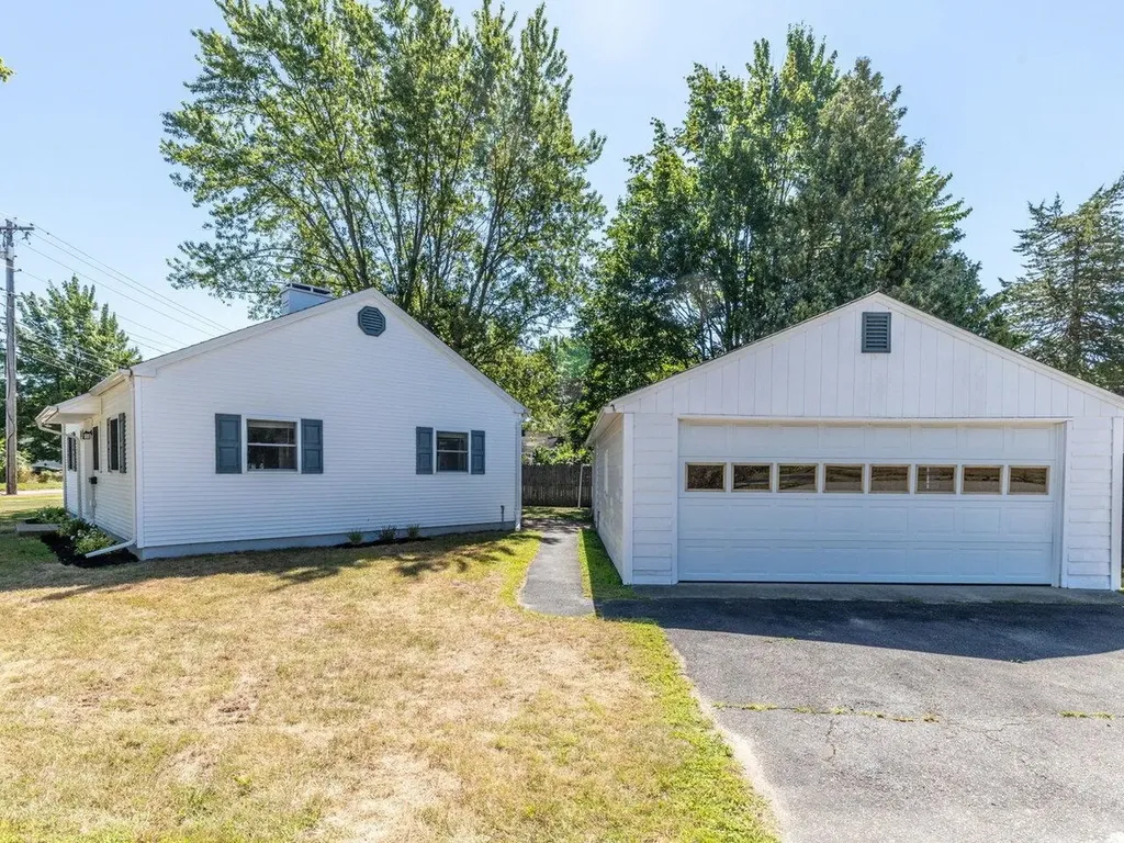 1877 North Avenue Burlington VT 05408