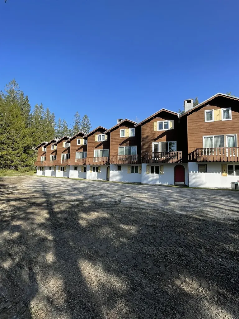 7 Wanderer Road Stratton VT 05155