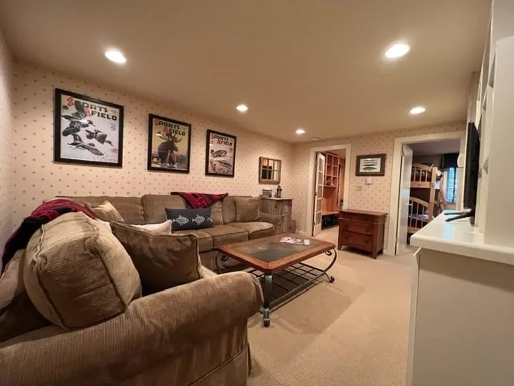 7 Wanderer Road Stratton VT 05155