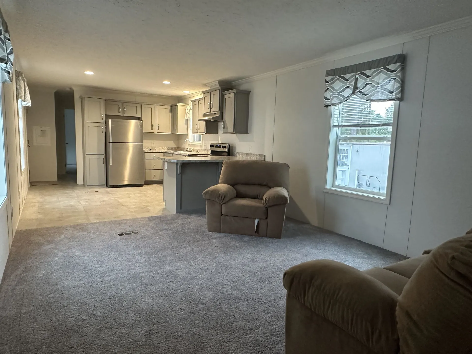 40 Pinyon Place Londonderry NH 03053