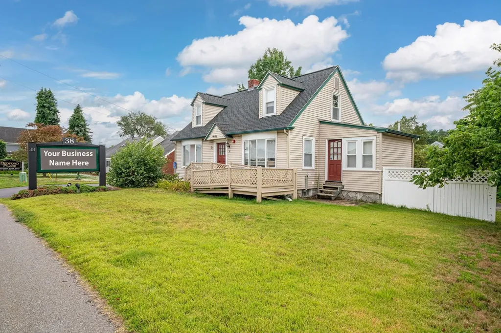 38 S River Road Bedford NH 03110