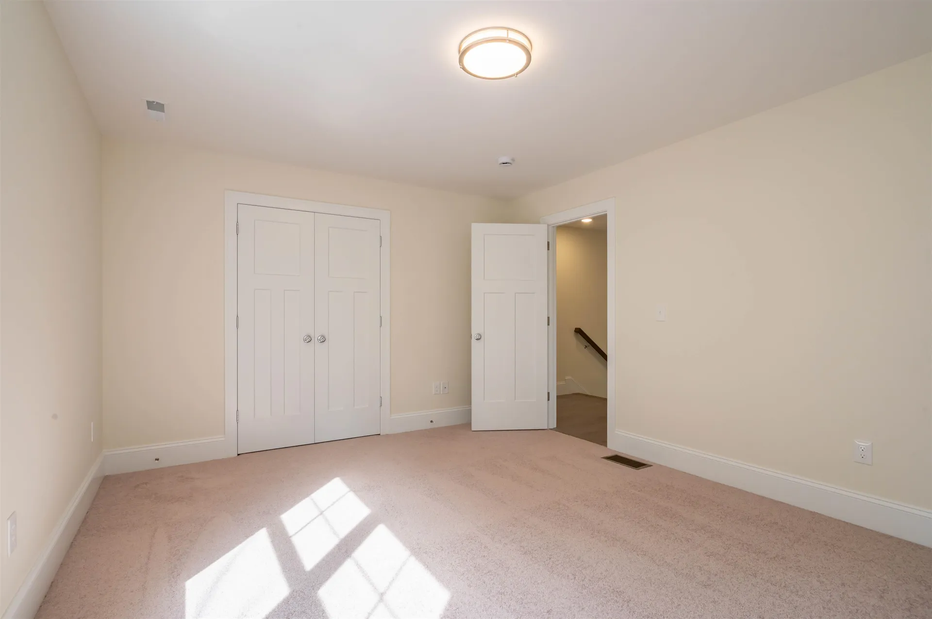 6 Wilderness Drive Nashua NH 03062