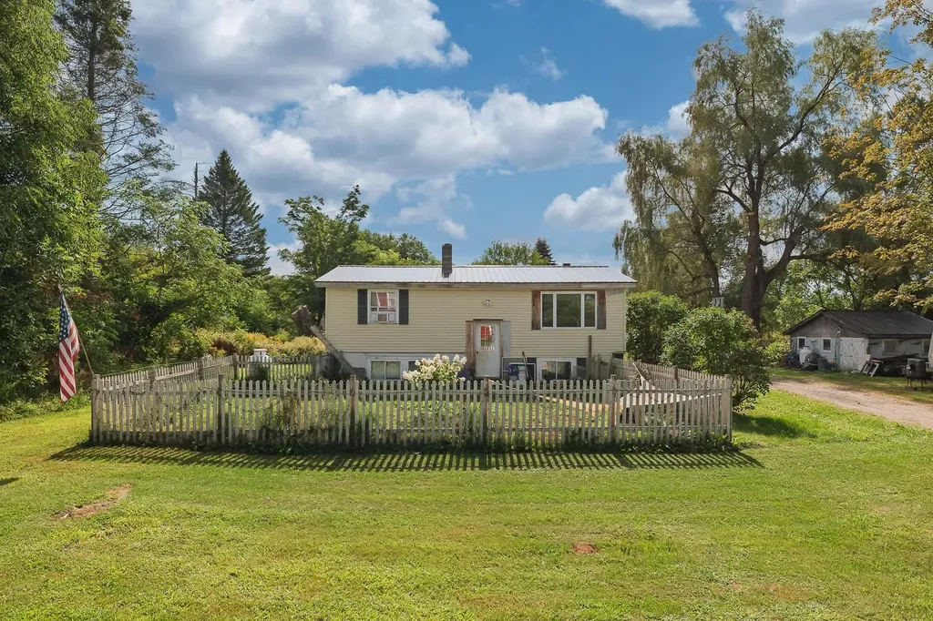 1179 Stagecoach Road Morristown VT 05661