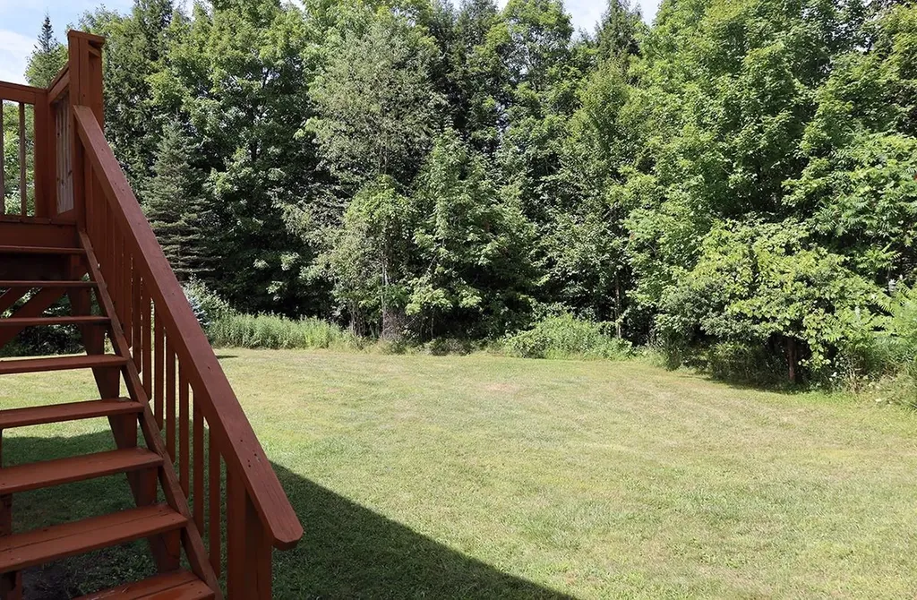 65 Ledgewood Drive St. Johnsbury VT 05819