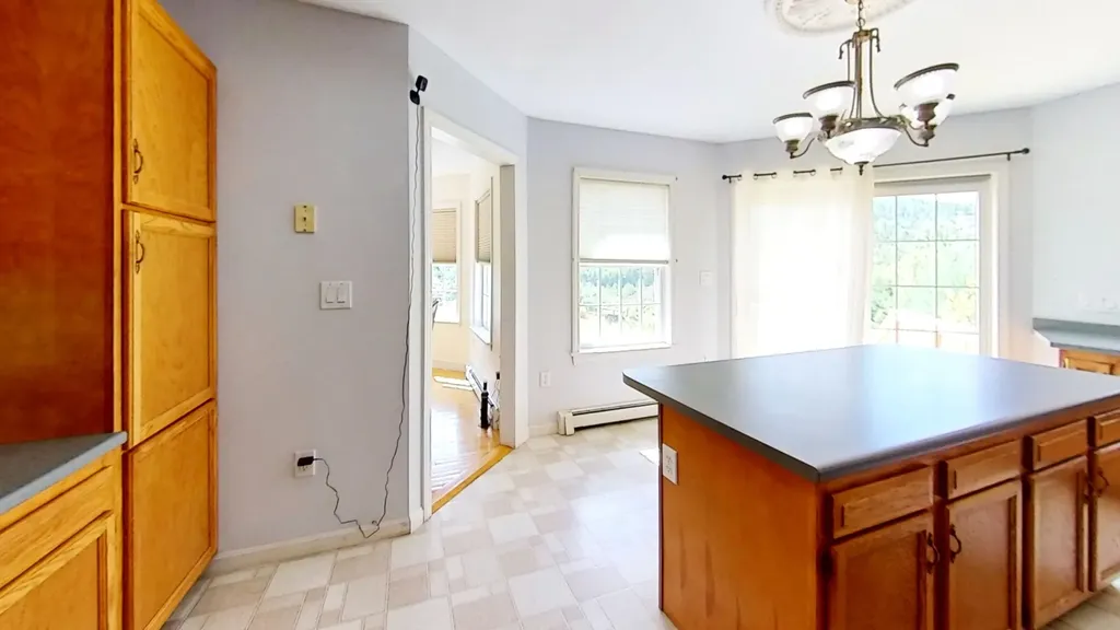 65 Ledgewood Drive St. Johnsbury VT 05819