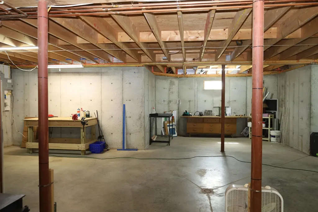 65 Ledgewood Drive St. Johnsbury VT 05819