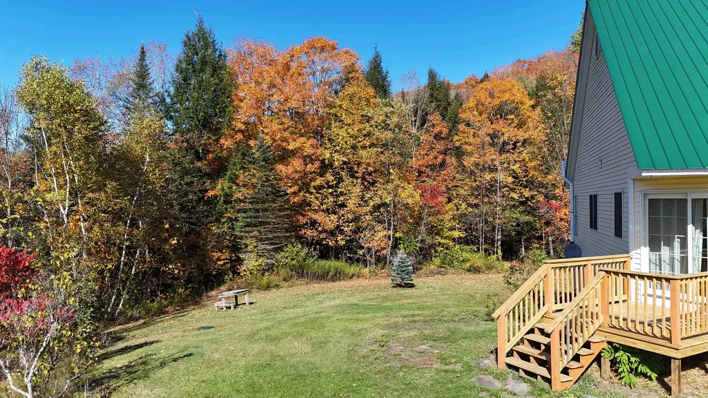 65 Ledgewood Drive St. Johnsbury VT 05819
