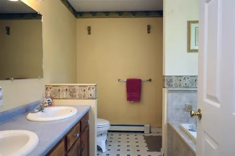 65 Ledgewood Drive St. Johnsbury VT 05819