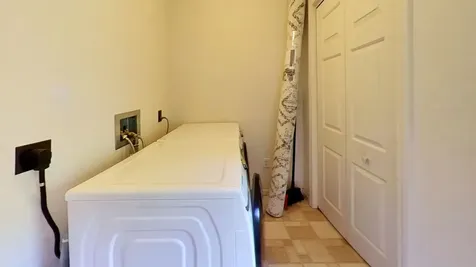 65 Ledgewood Drive St. Johnsbury VT 05819